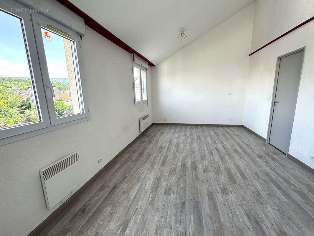 Appartement à AUBIERE