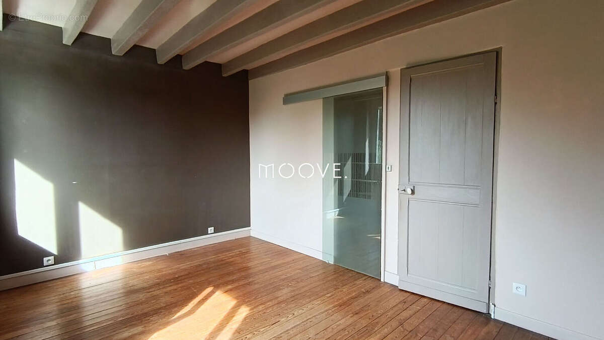 Maison à VILLERS-ECALLES