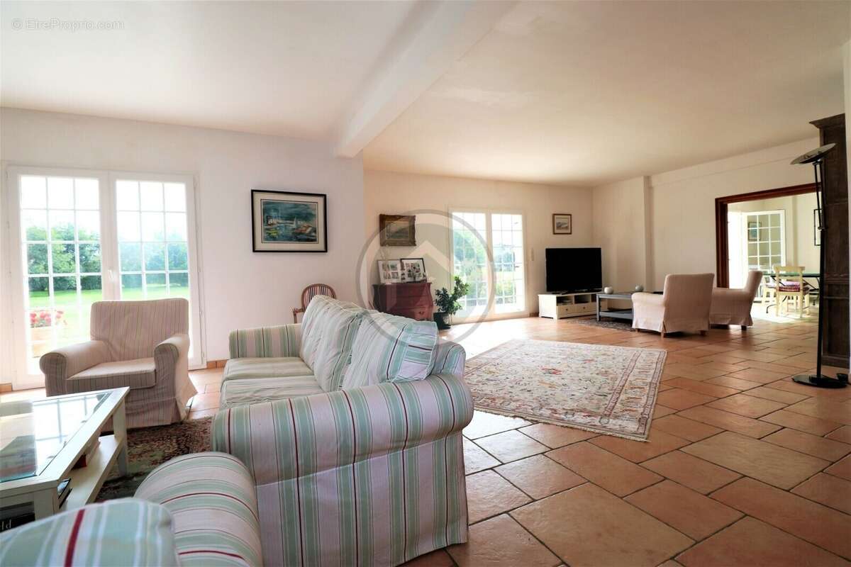 Maison 324 m² à Landunvez  - photo 6