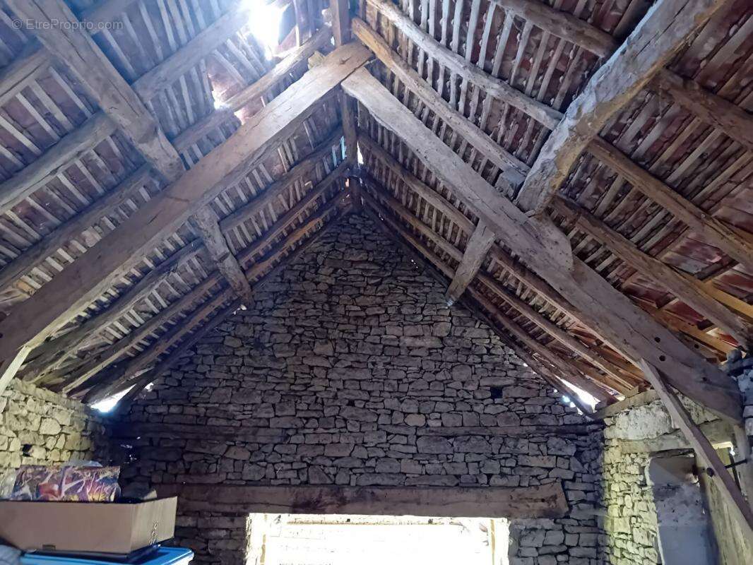 Maison à VAILHOURLES