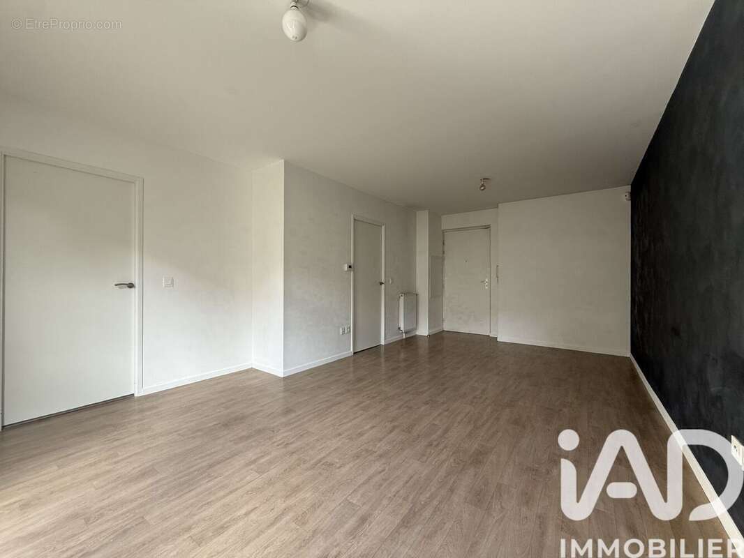 Photo 3 - Appartement à LA COURNEUVE