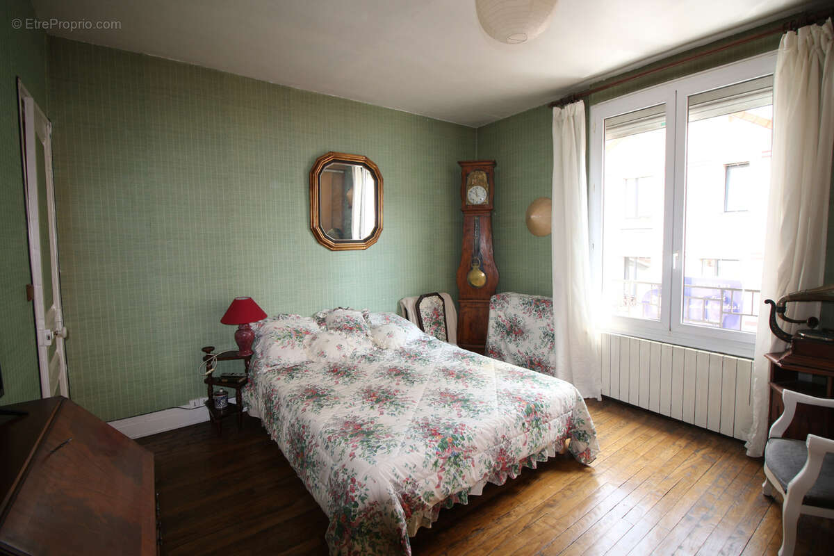 Maison à SAINT-MAUR-DES-FOSSES