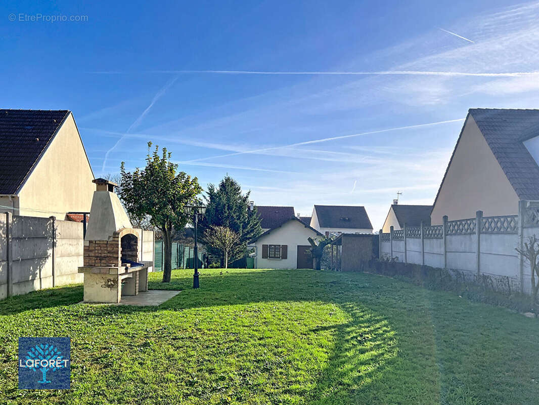 Maison à CORBEIL-ESSONNES