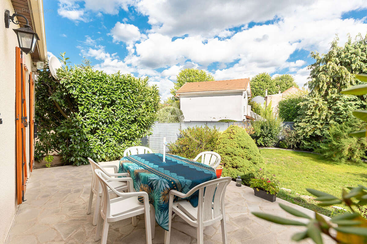 Maison à VILLIERS-SUR-MARNE