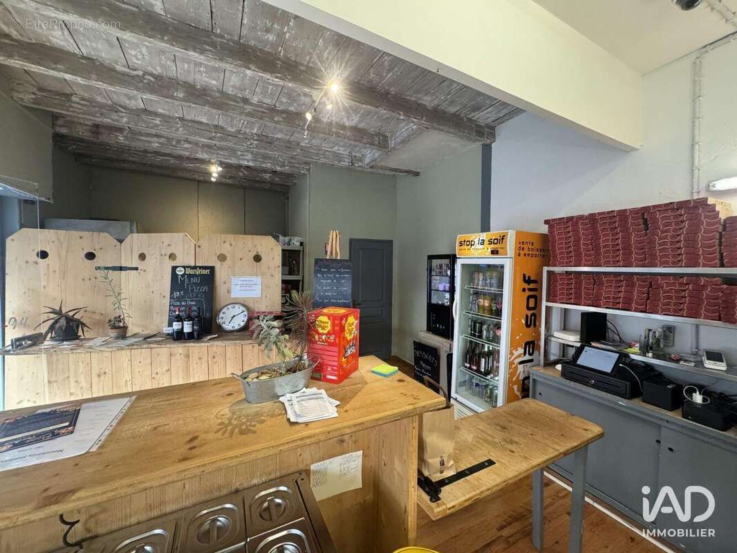 Commerce 92 m² à Montmoreau-Saint-Cybard  - photo 3
