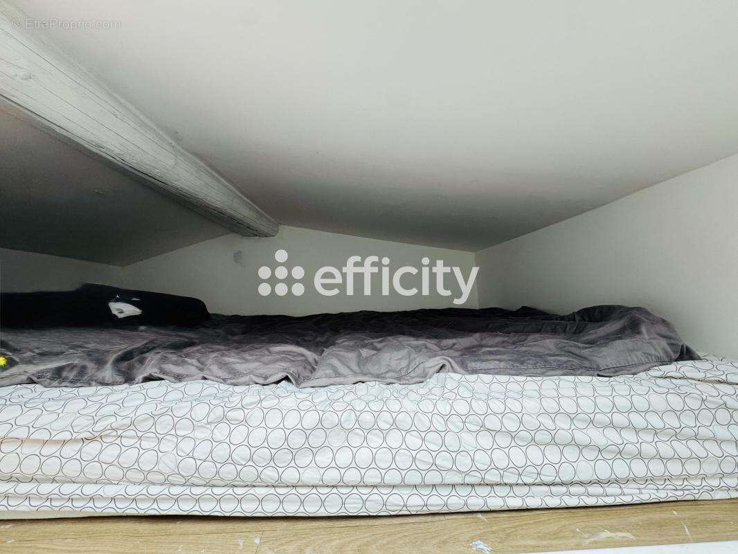 Appartement à PARIS-10E