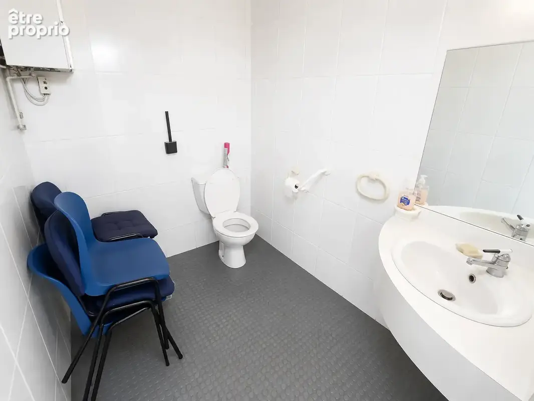 Vente Ens. Immob. Commercial - 1.330m2 - photo 6