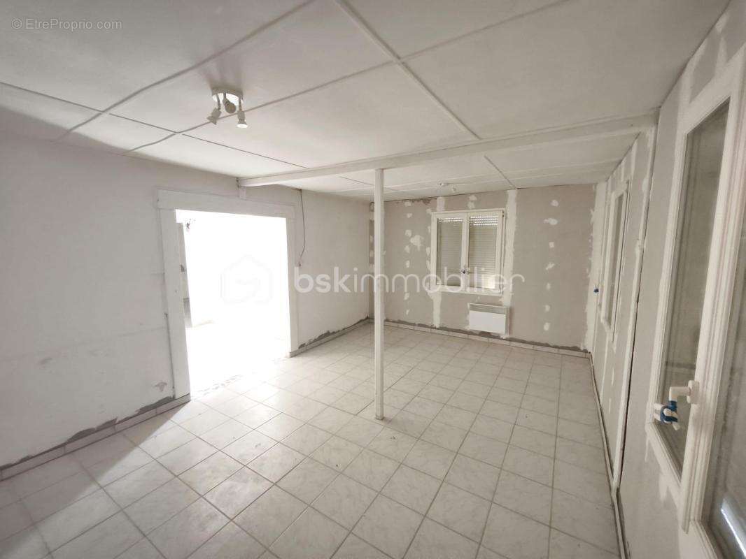 Maison à BEAUREPAIRE