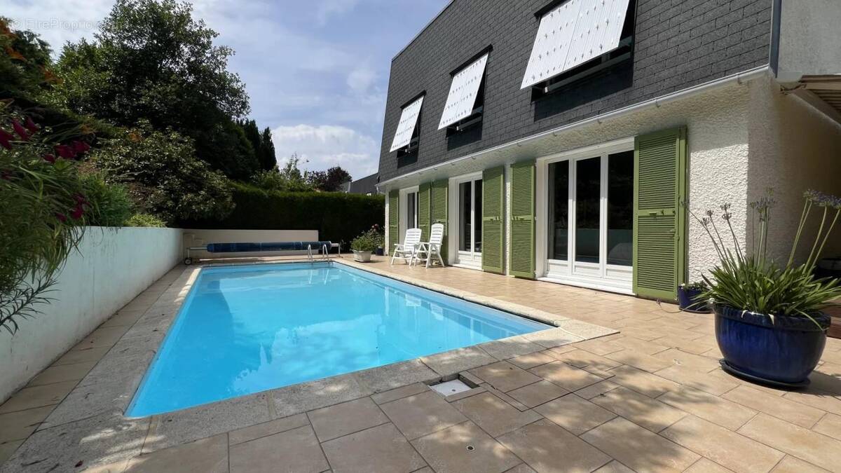 Maison à PLAISIR