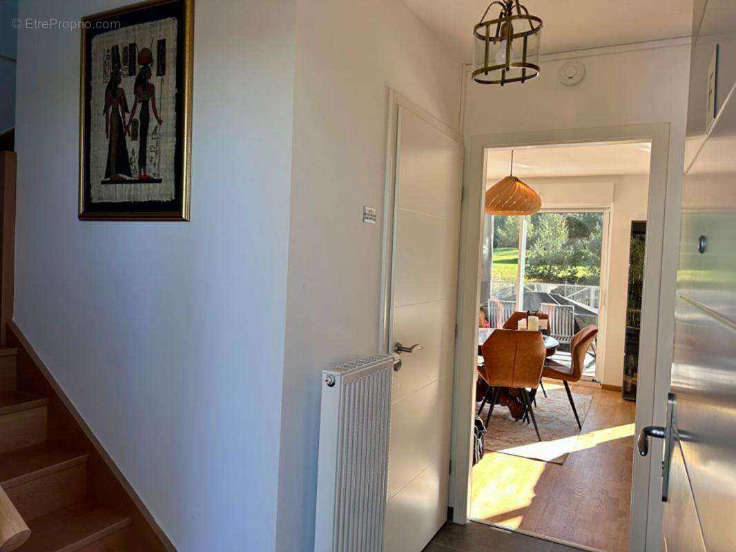 Appartement à NESLES