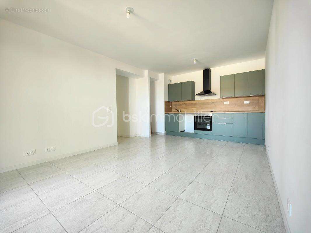 Appartement à JOUARS-PONTCHARTRAIN
