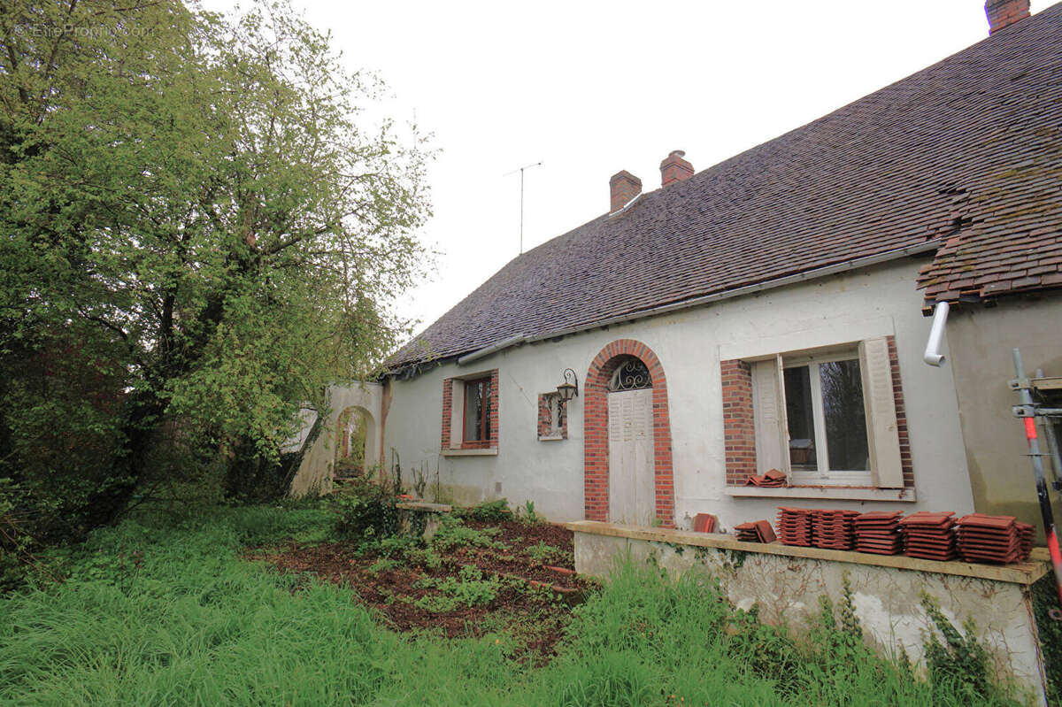 Maison à CHAMPVALLON
