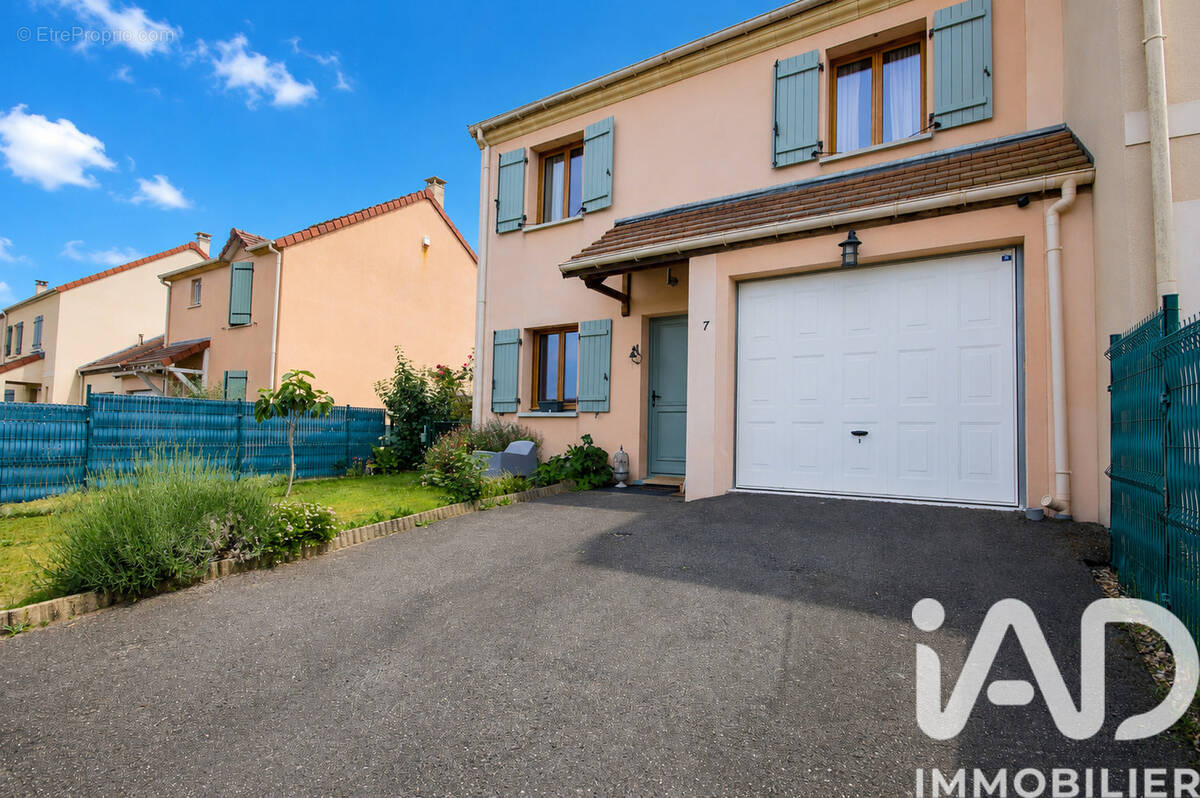 Photo 1 - Maison à FRENEUSE