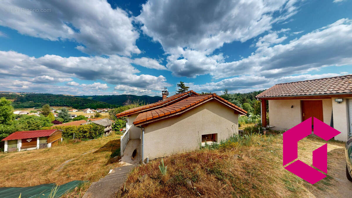 Maison à AUREC-SUR-LOIRE
