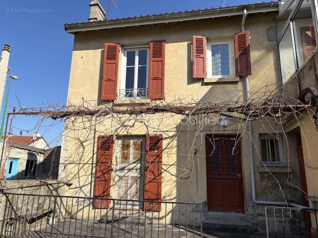 Maison à SERRIERES