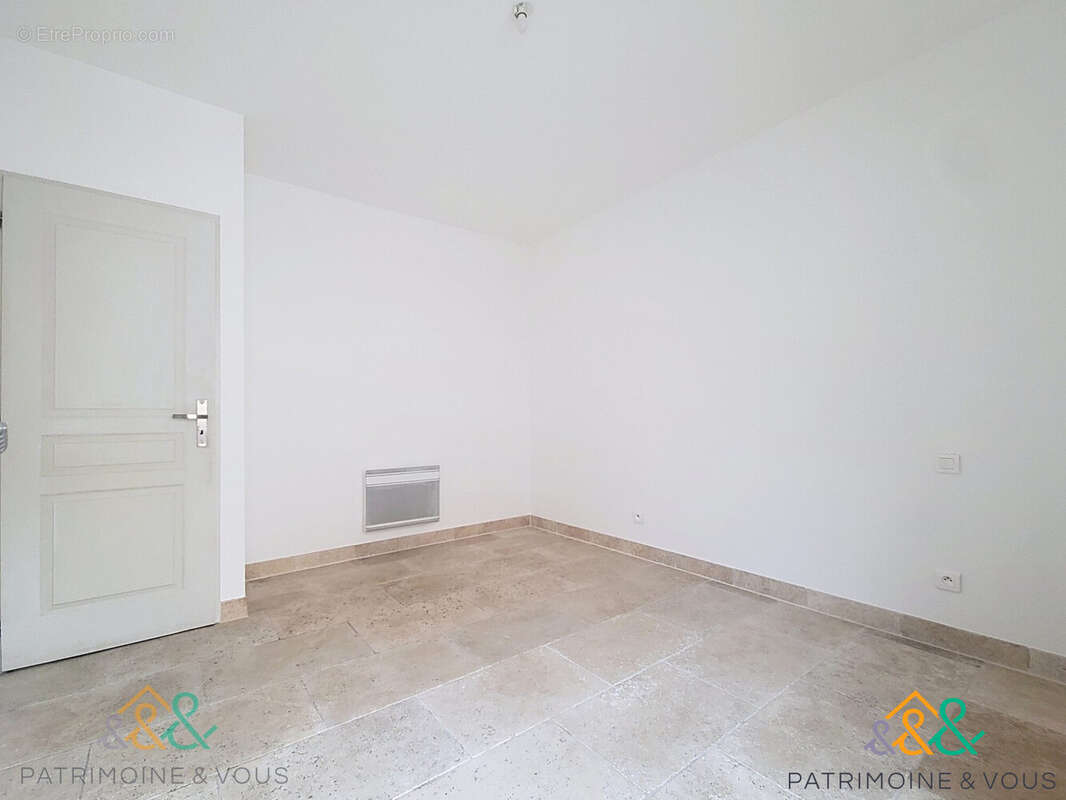 Maison 70 m² à Beaucaire  - photo 6