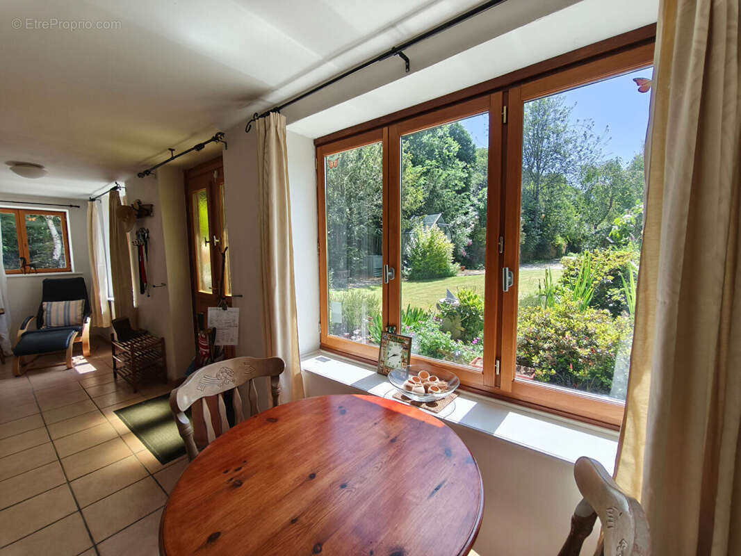 Maison à SAINTE-BRIGITTE