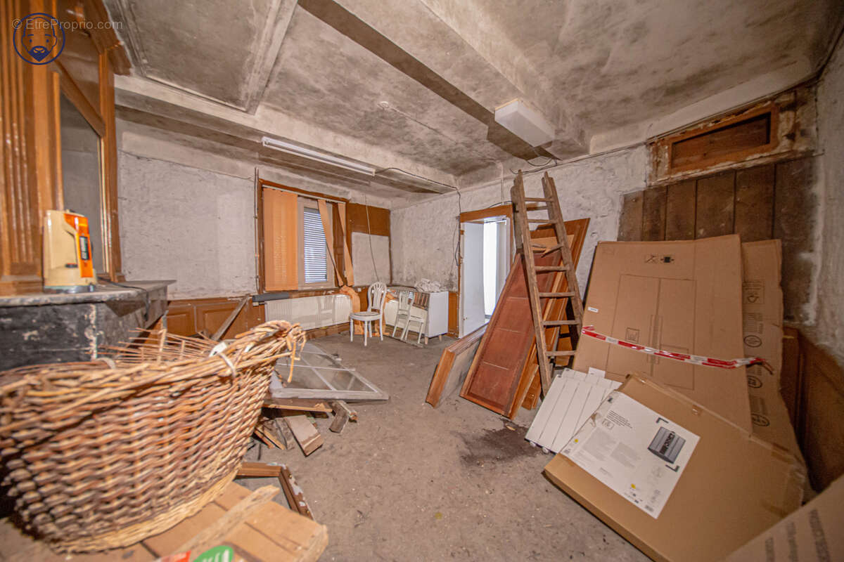 Maison de ville à rénover   Fort potentiel   Idéal investisseur ou résidence principale - photo 5