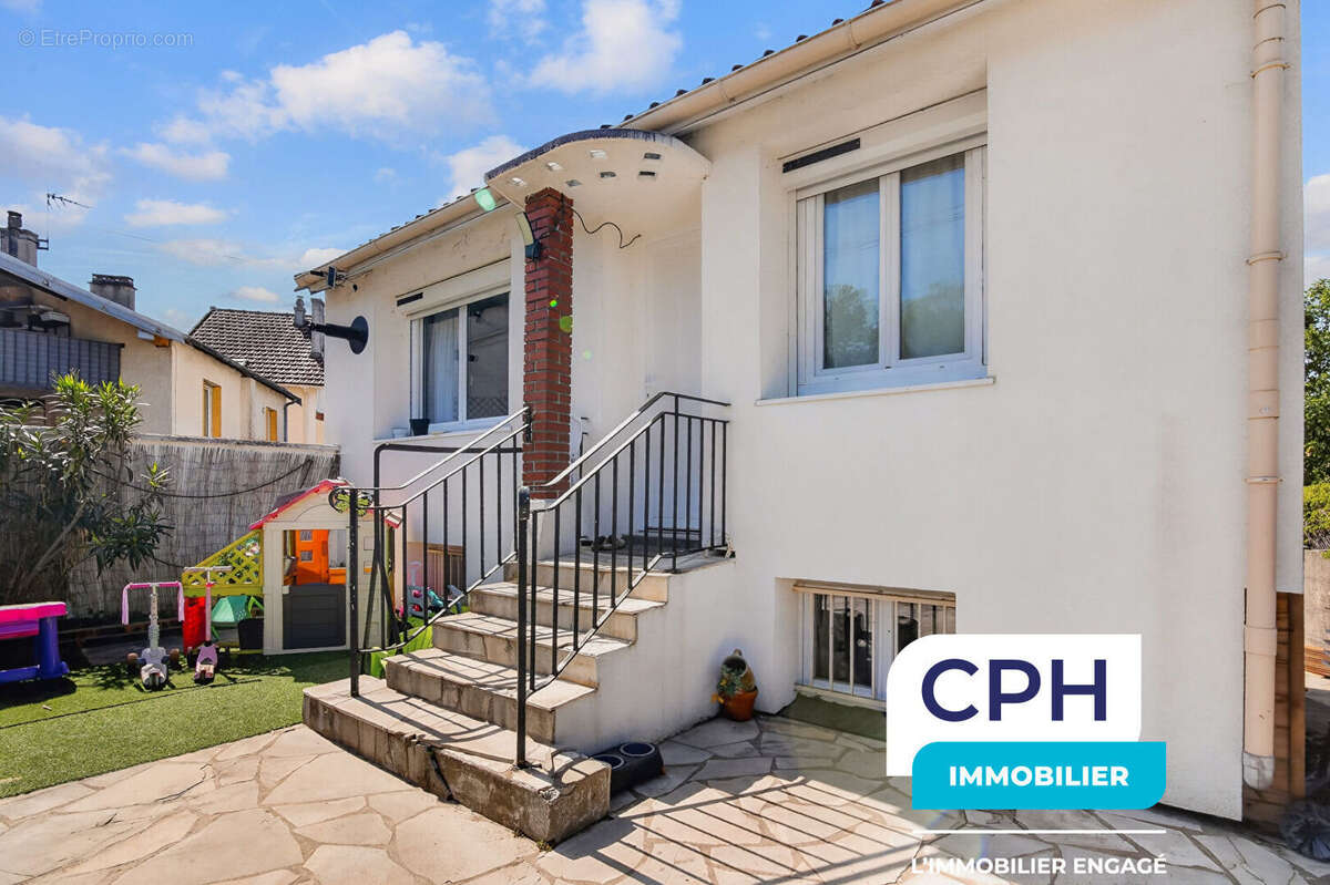 Maison à CLICHY-SOUS-BOIS