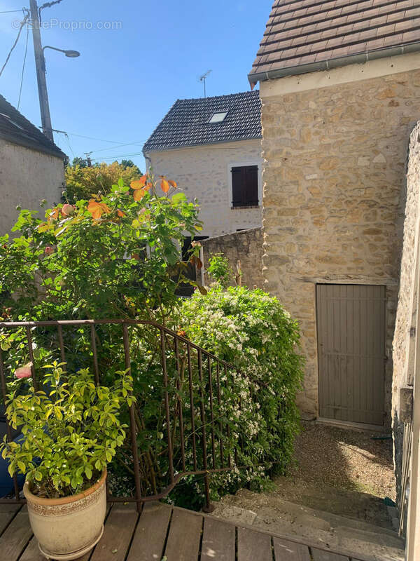Coup de coeur Maison édifiée sur deux belles caves voutées - photo 5