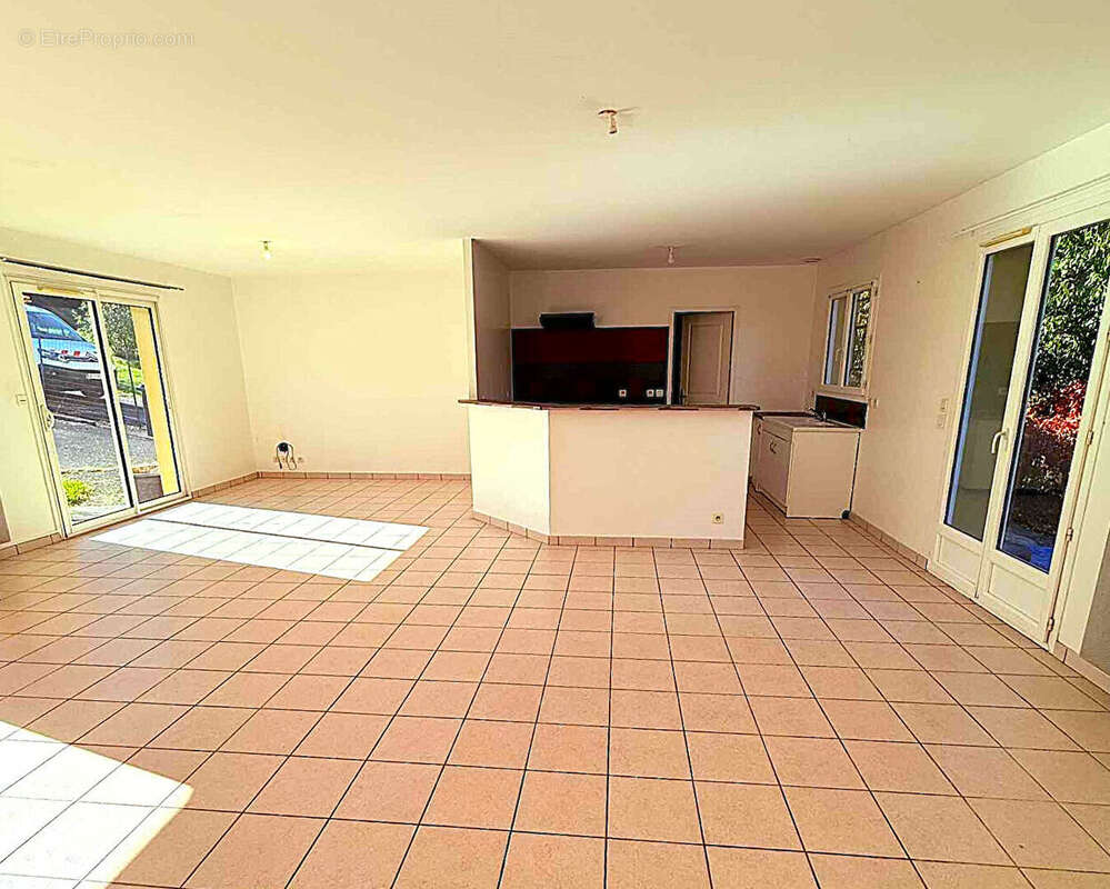 Maison à SAINT-LOUBES