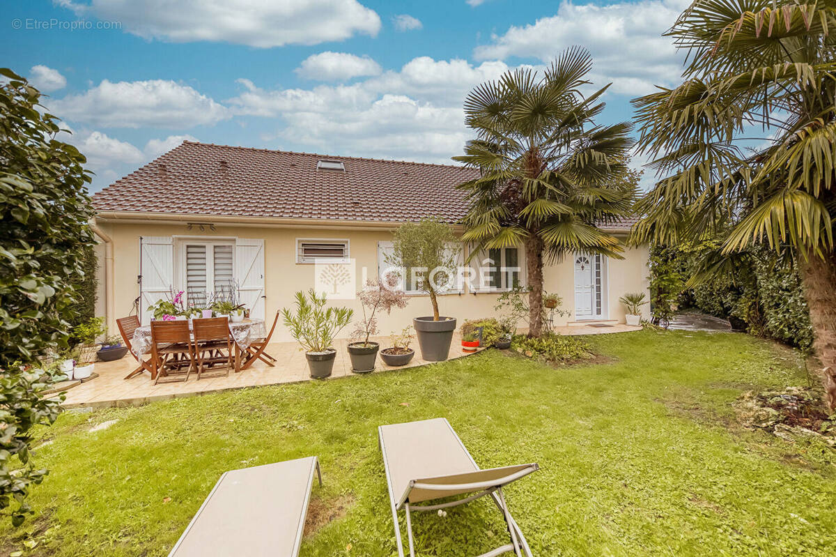 Maison à OZOIR-LA-FERRIERE