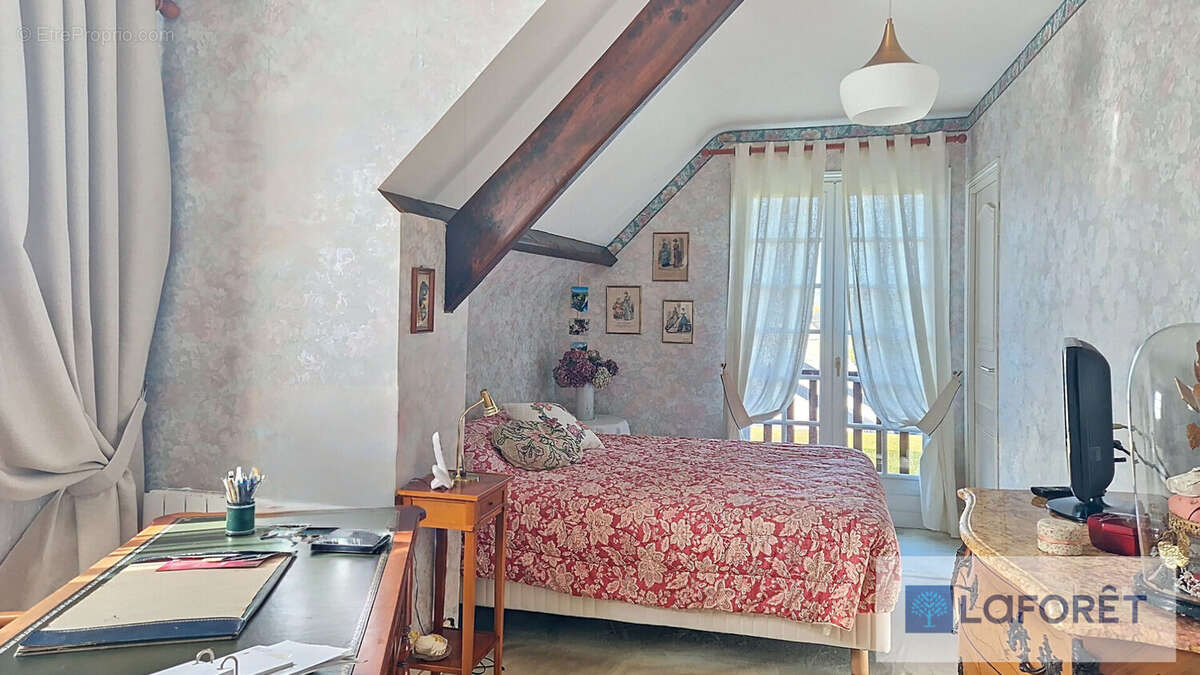 Maison à AUNAY-SUR-ODON
