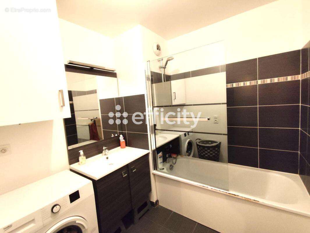 Appartement à SAINT-CYR-L'ECOLE