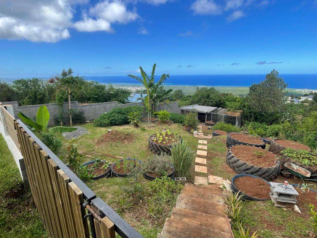 Maison à LES AVIRONS