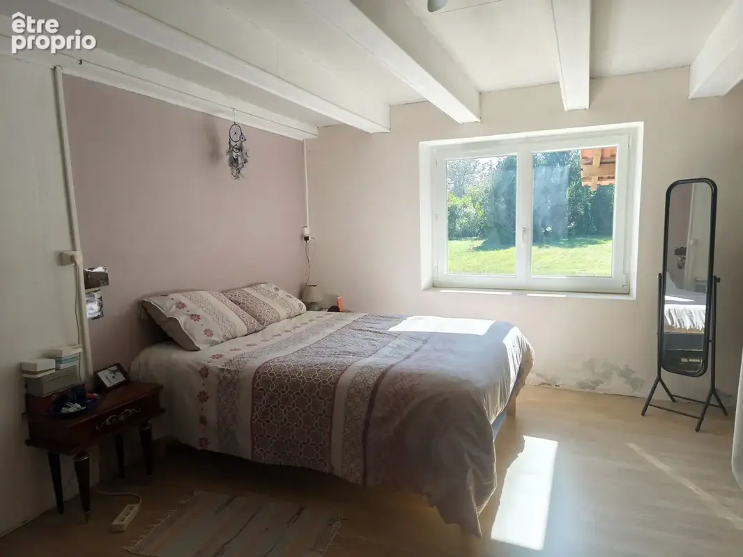 Maison en pierre avec dépendances et vaste terrain - photo 8