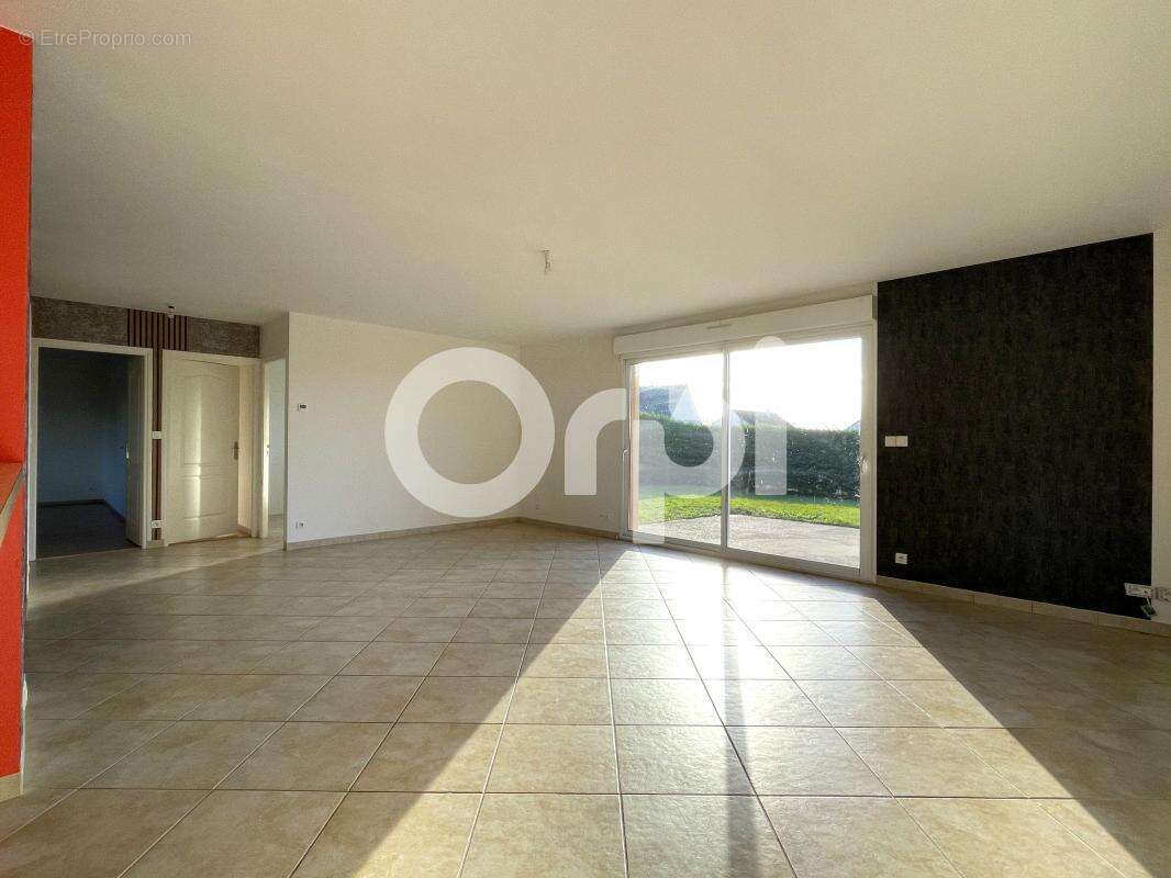 Maison à LA CROISILLE