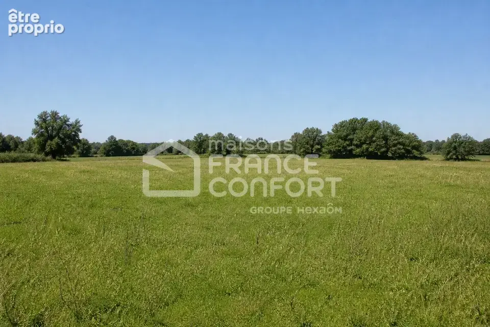 Terrain à LURY-SUR-ARNON