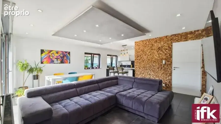 Horbourg-Wihr : Maison de plain-pied de 115 m² avec 4 chambres et garage - photo 7