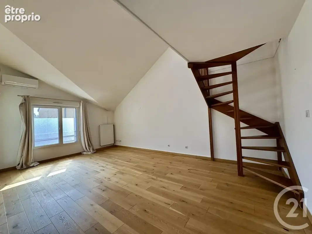 Appartement 85 m² à Villeurbanne  - photo 2