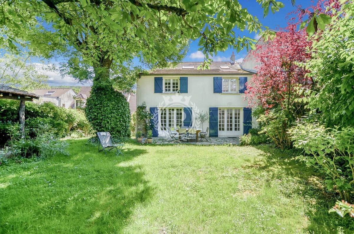 Maison à MONTLIGNON