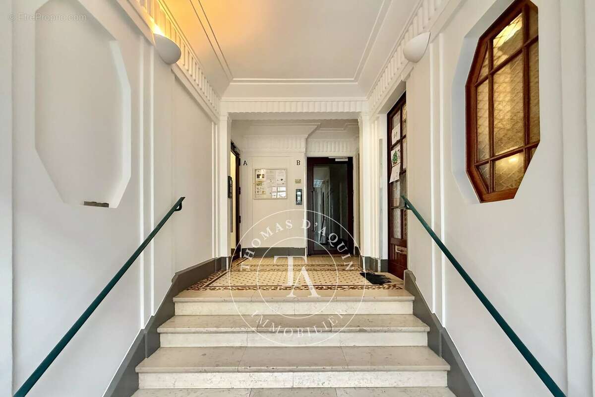 Appartement à PARIS-14E