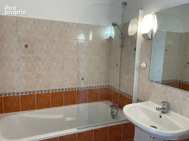 Appartement 2 pièces 46 m² à vendre à Vannes (56000) - photo 8