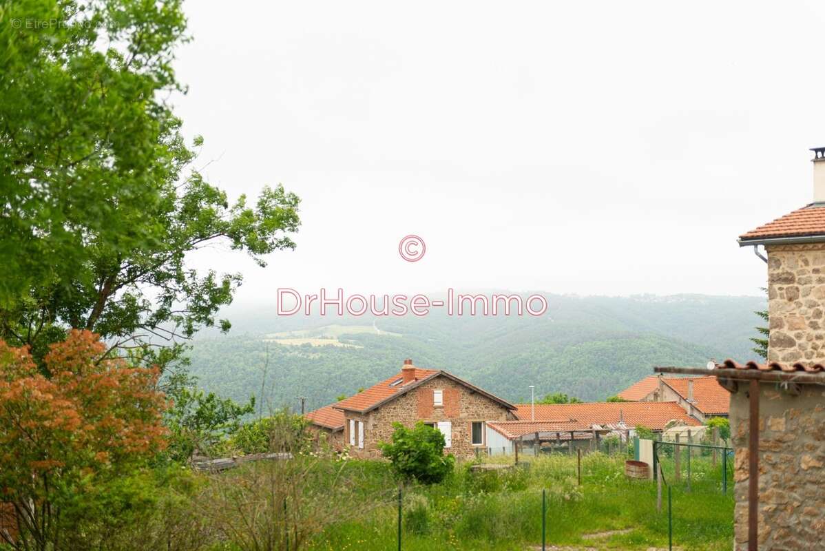 Terrain à AUREC-SUR-LOIRE