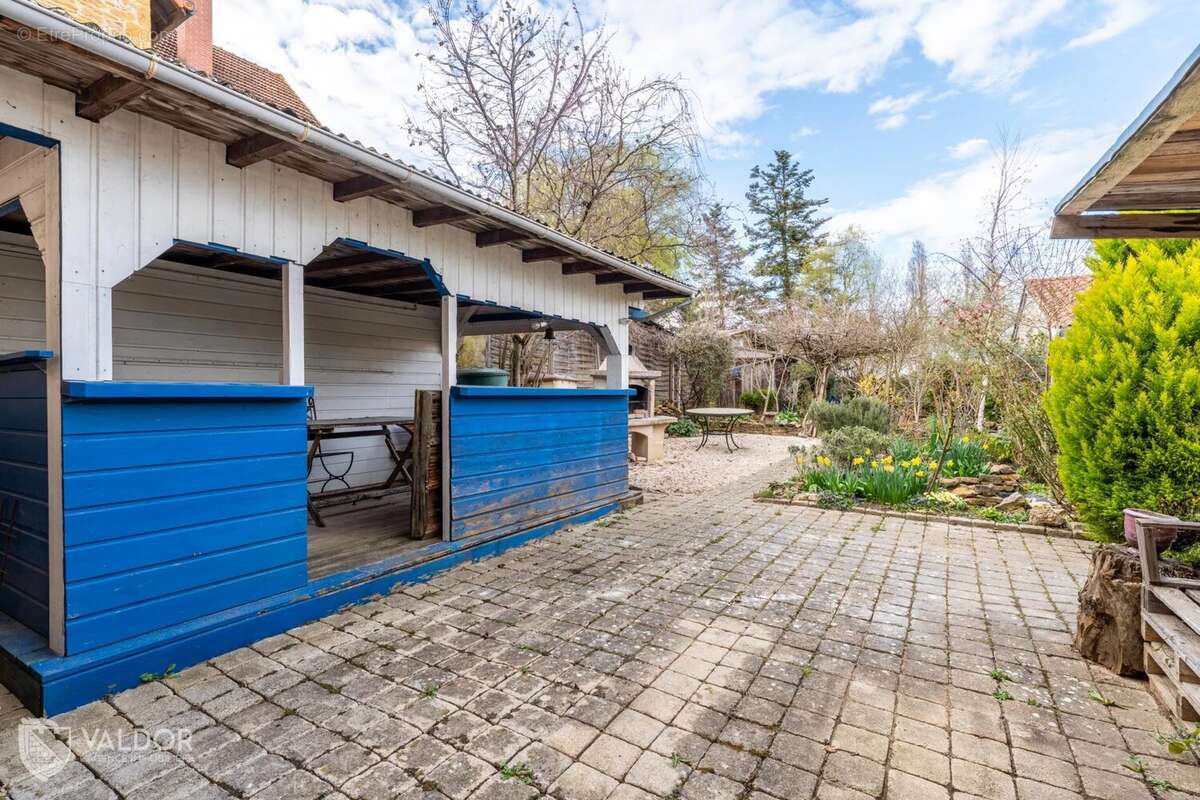 Maison à POUILLY-LE-MONIAL