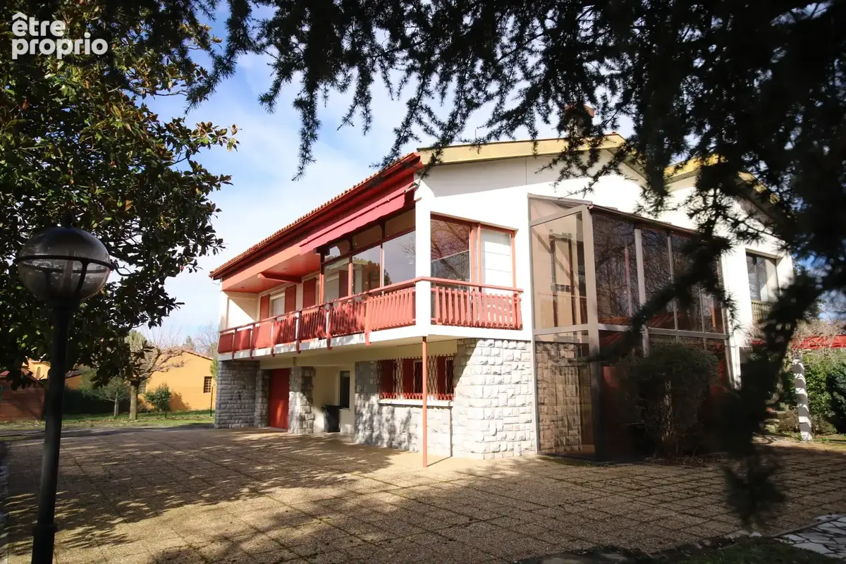Maison à LAROQUE-D'OLMES