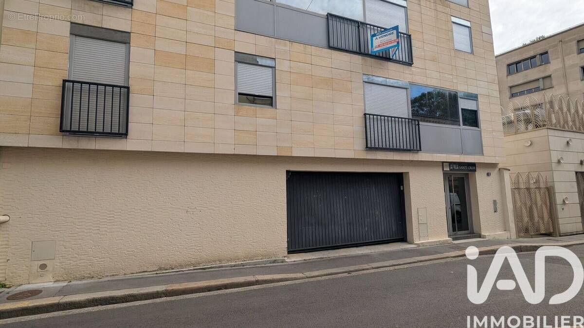 Photo 1 - Parking à BORDEAUX