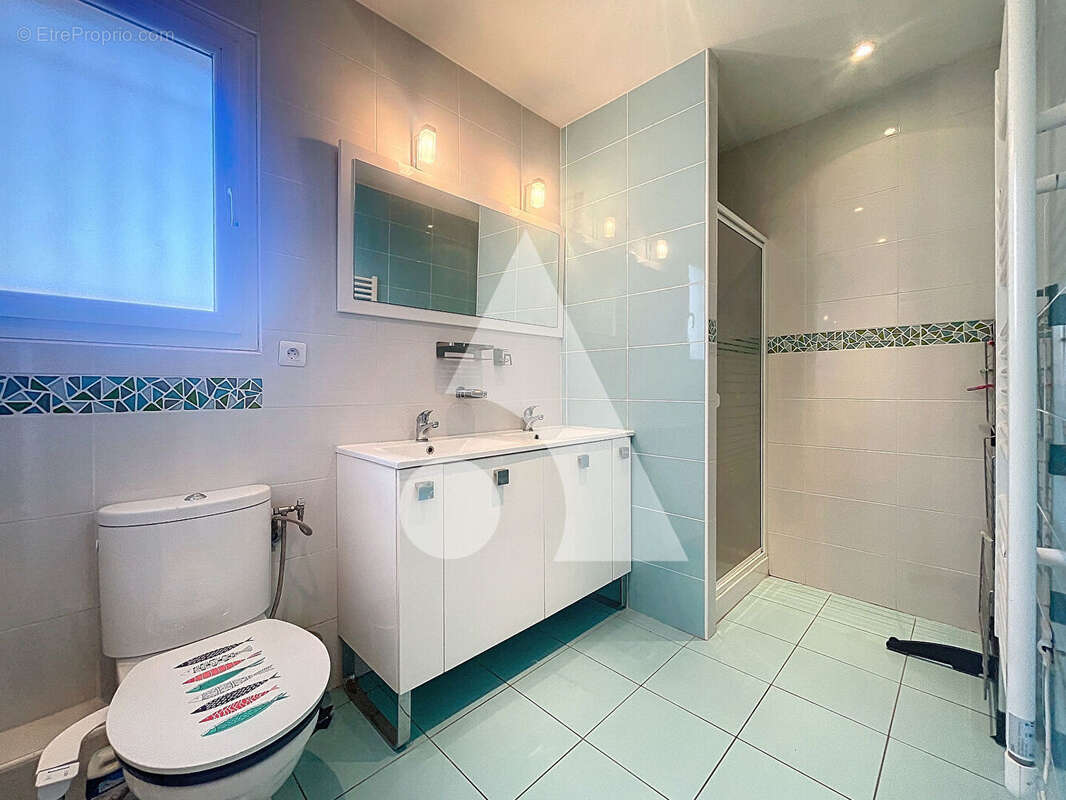 A Vendre Grasse St Antoine maison 5 pièces avec piscine et garage. - photo 13
