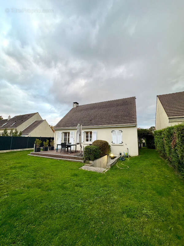 Maison à LA CHAPELLE-EN-SERVAL