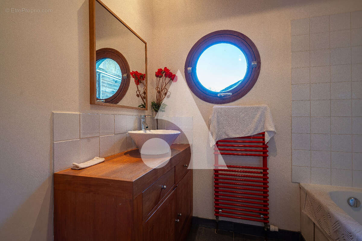 Maison à ANGLARS-SAINT-FELIX