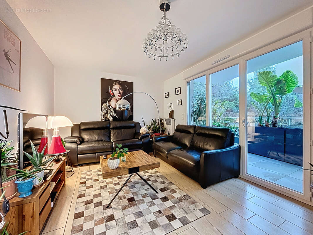 Appartement à CASTELNAU-LE-LEZ