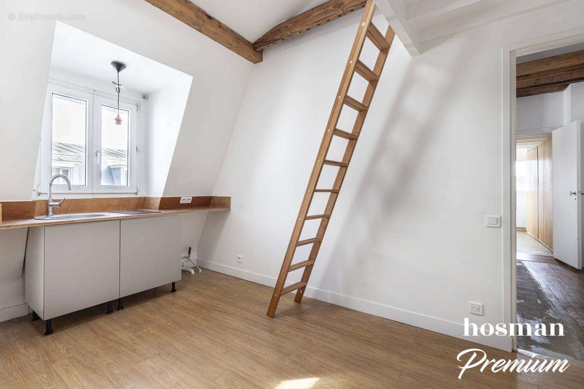 Appartement à PARIS-10E