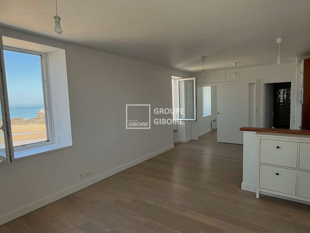 A vendre agence giboire appartement type 3  saint malo rochebonne - vue mer - dernier etage - renove - photo 2