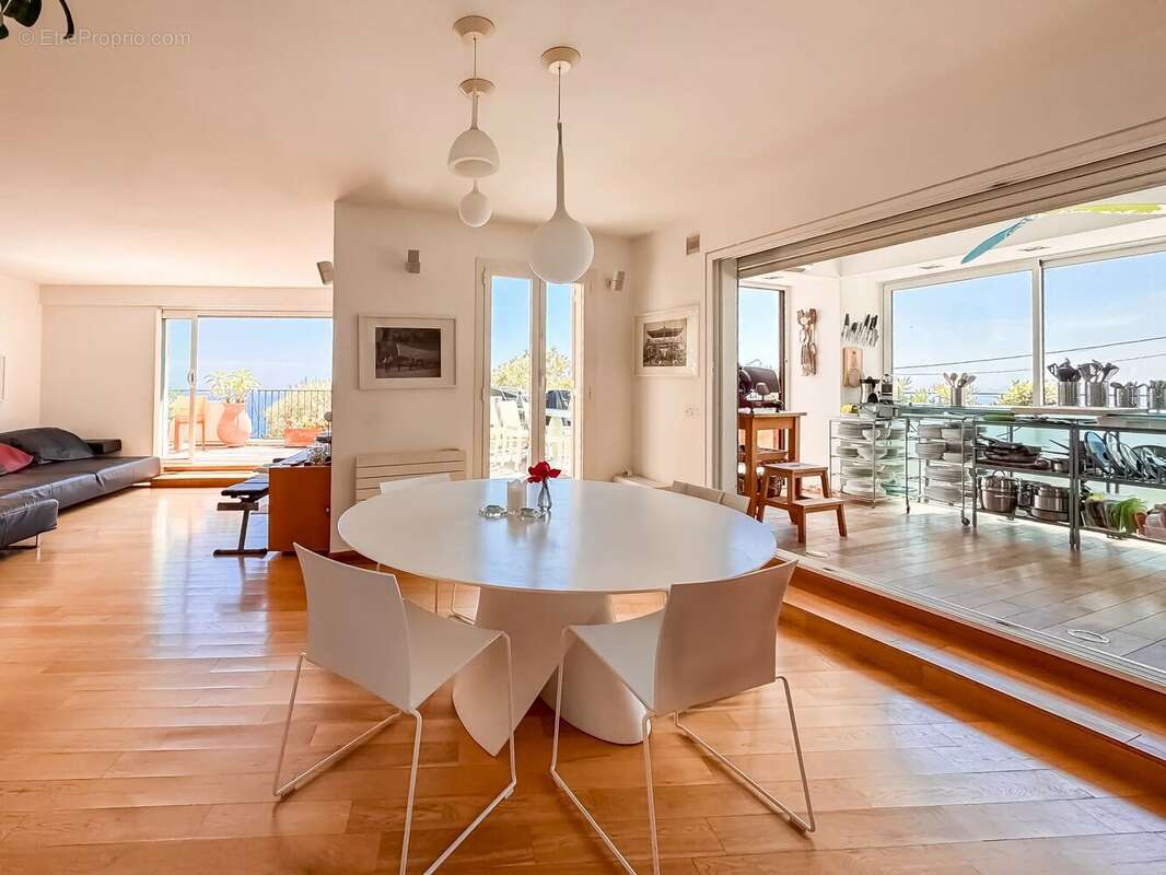 Appartement à VILLEFRANCHE-SUR-MER