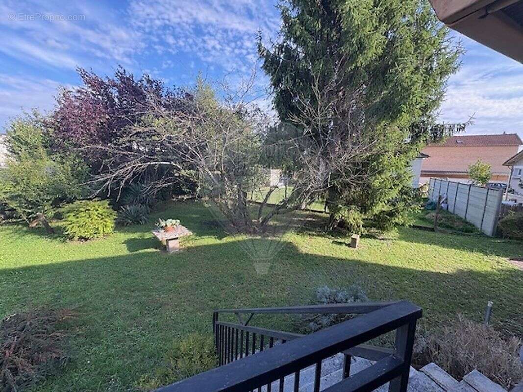 Maison à VARENNES-SUR-SEINE