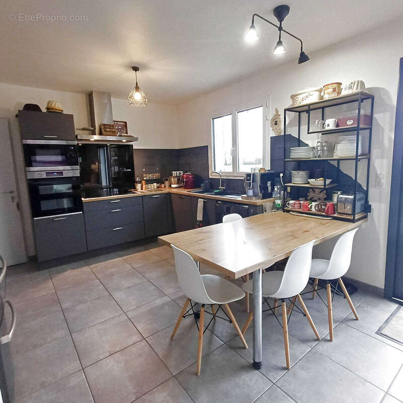 Maison à LAGARDIOLLE